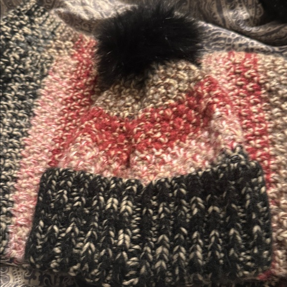 Lane Bryant Black and Pink Knit Hat and scarf - Picture 2 of 3